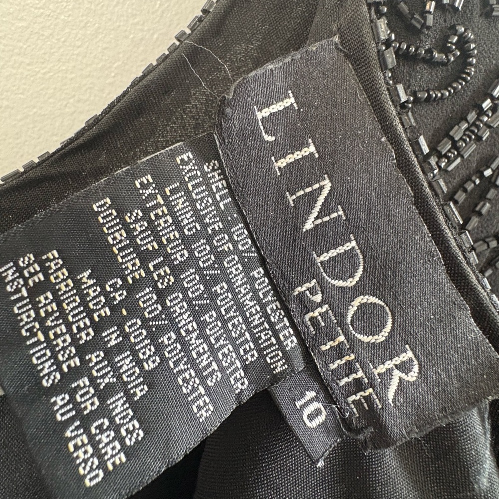 Elegant Black Beaded Dress - Picture 5 of 6